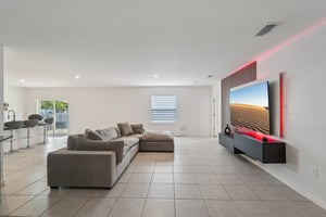 NE 17th Ave-S0912-006.jpg