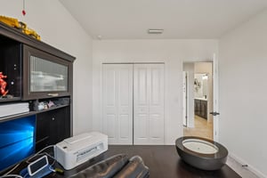 NE 17th Ave-S0912-018.jpg