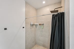 NE 17th Ave-S0912-025.jpg