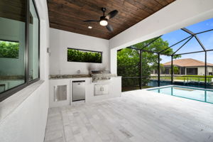 Outdoor Kitchen