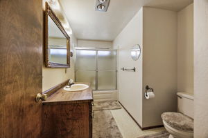  Photo 48