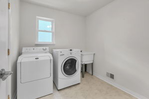  Photo 36