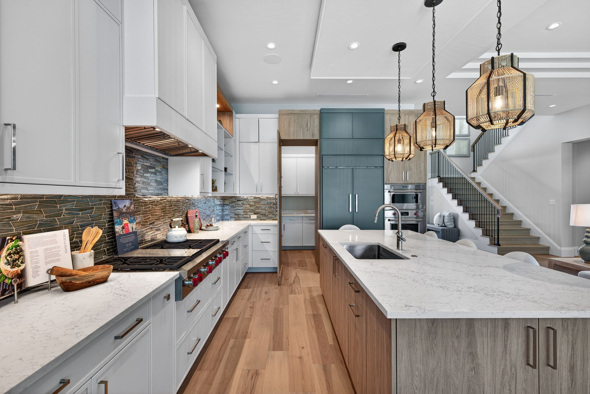 Kitchen 2 of 5