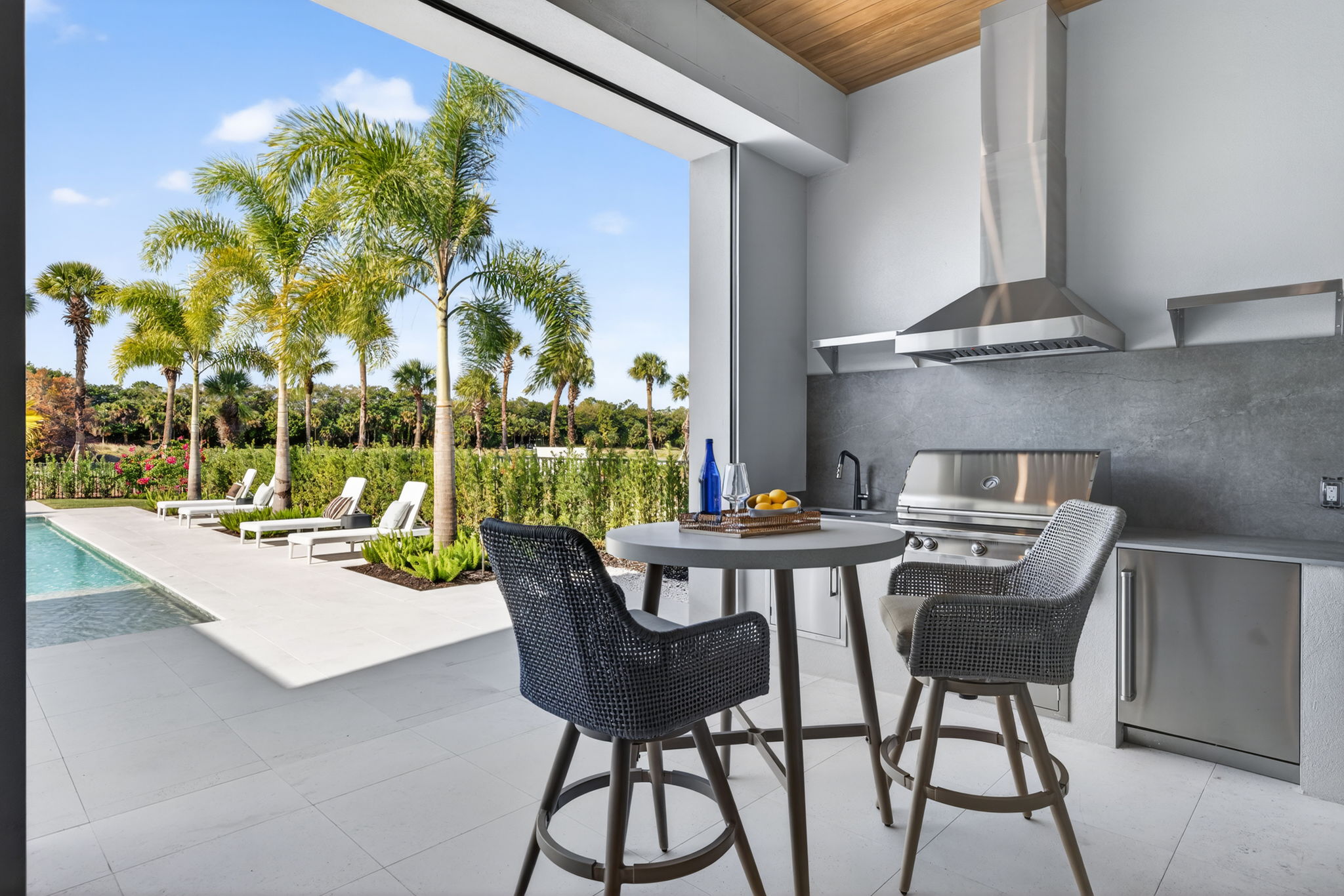 Outdoor Kitchen