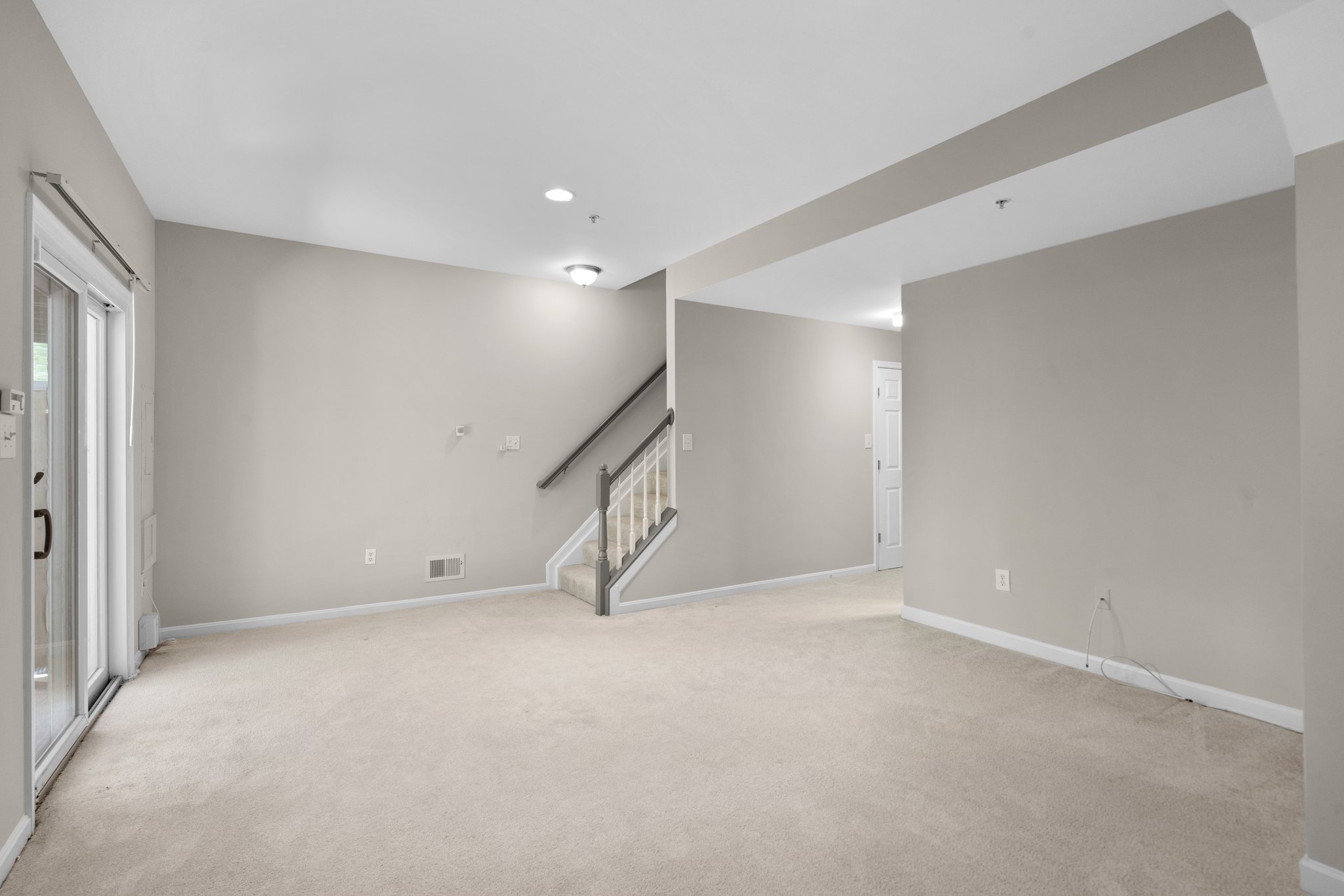 24. 19064 Sawyer Terrace.jpg