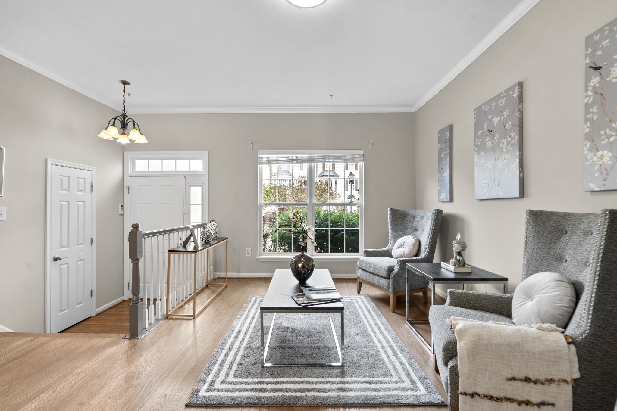 04. 19064 Sawyer Terrace.jpg