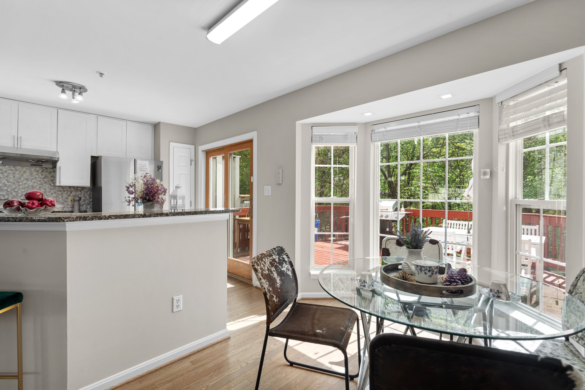 09. 19064 Sawyer Terrace.jpg