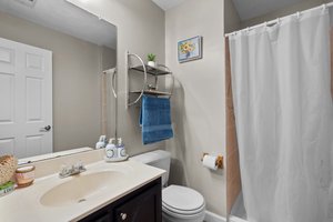 25. 19064 Sawyer Terrace.jpg