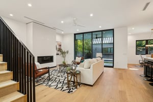 Collier St-007.jpg