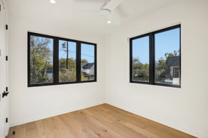 Collier St-032.jpg