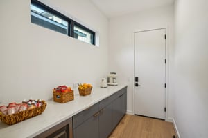 Collier St-036.jpg