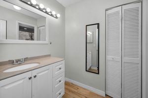 Master Bathroom1a