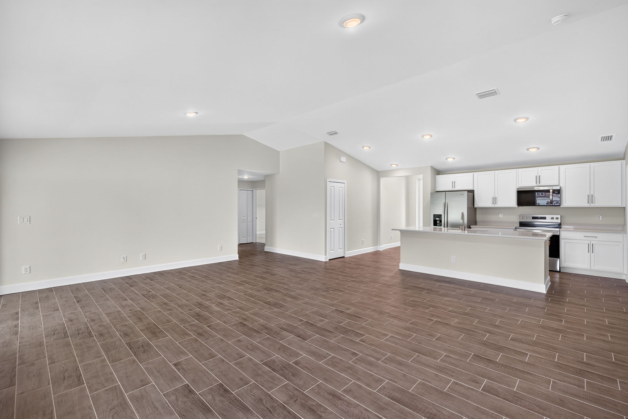 Dining Room 1 of 2