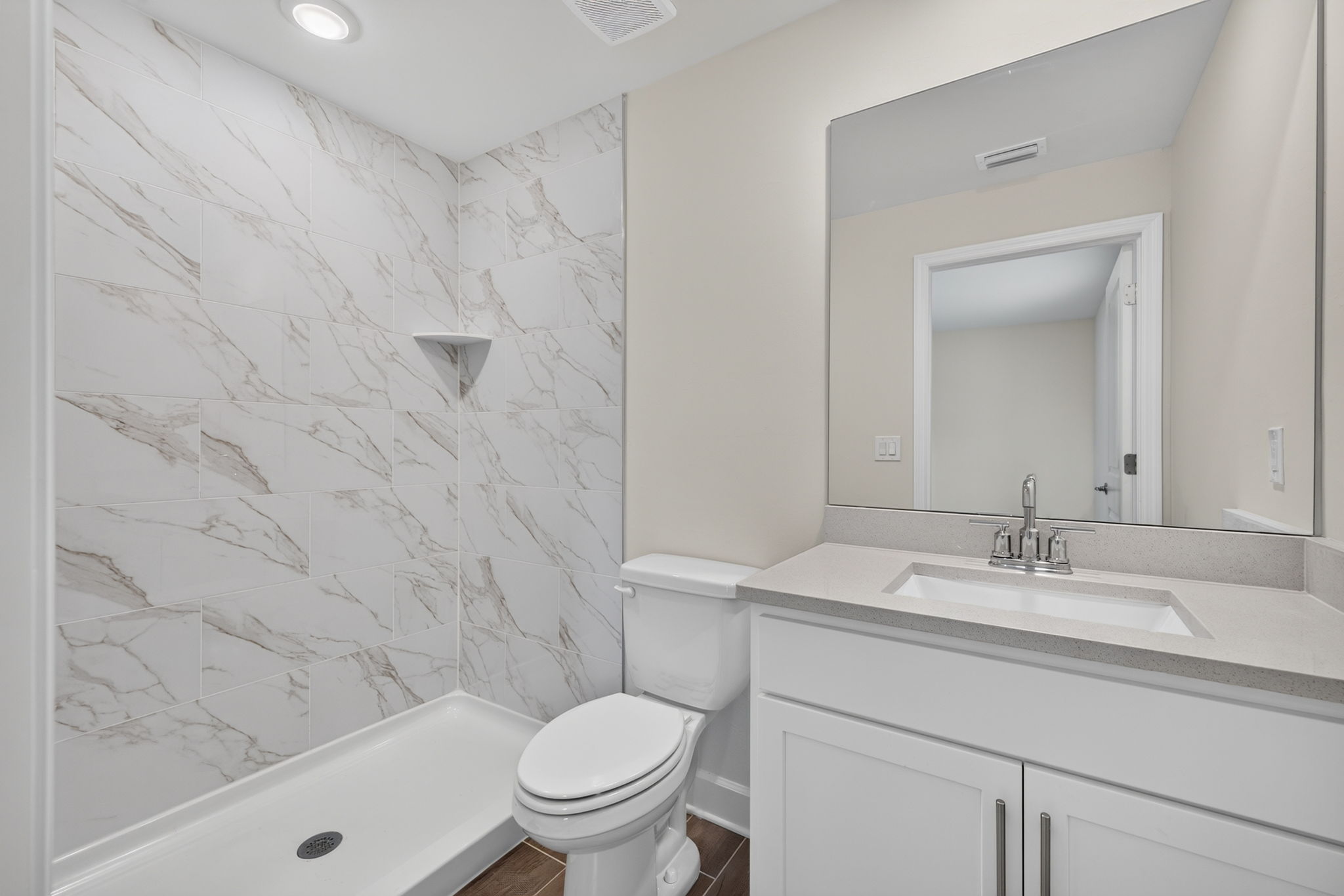 Guest Bathroom 2