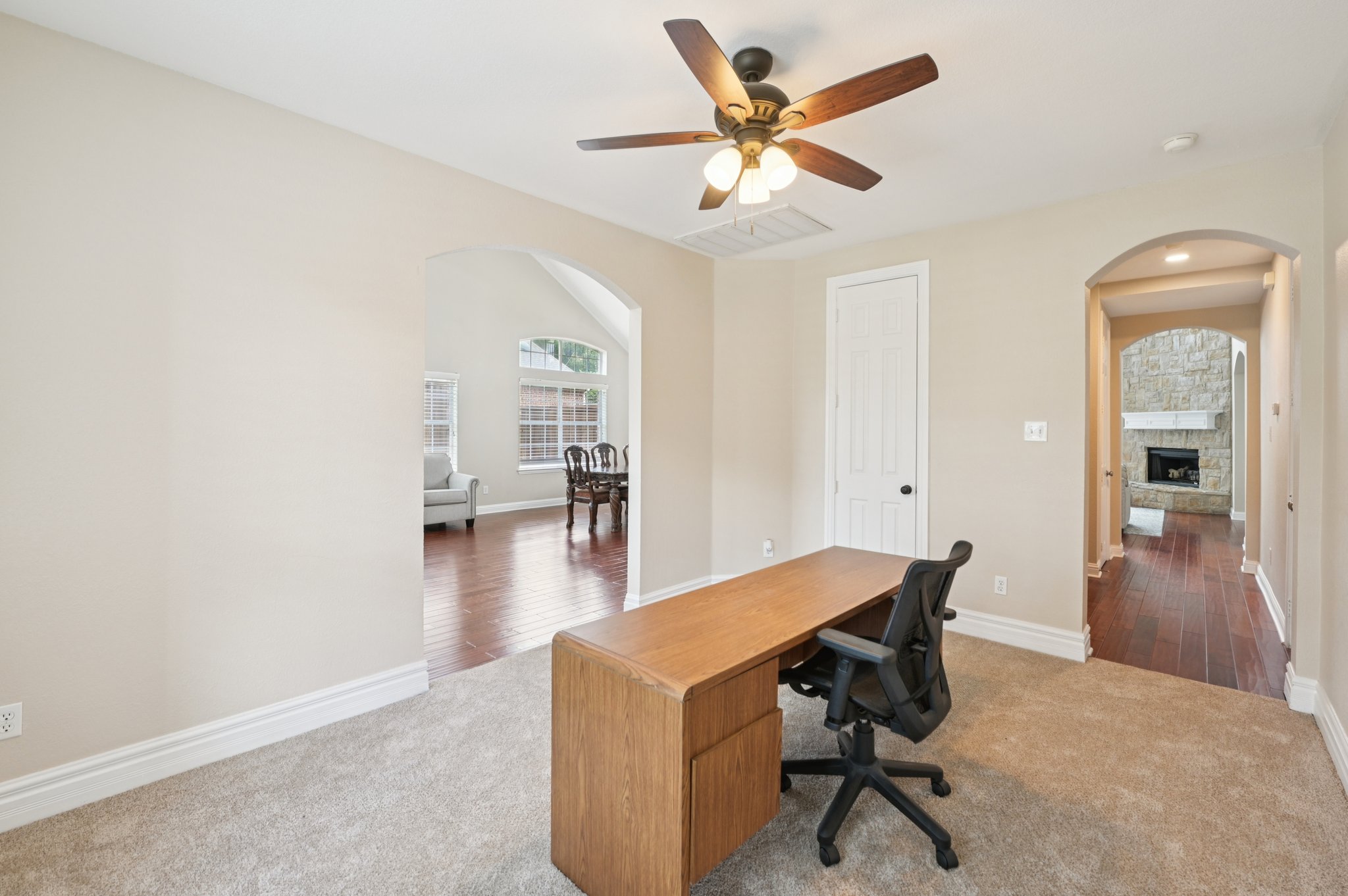 Fleming Dr-2106-016.jpg