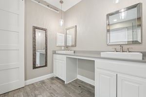 Fleming Dr-2106-020.jpg