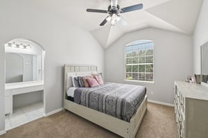 Fleming Dr-2106-029.jpg
