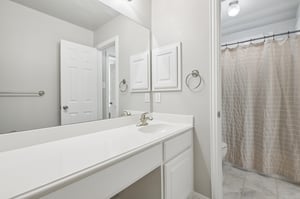 Fleming Dr-2106-033.jpg