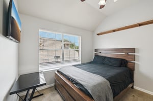 Fleming Dr-2106-041.jpg