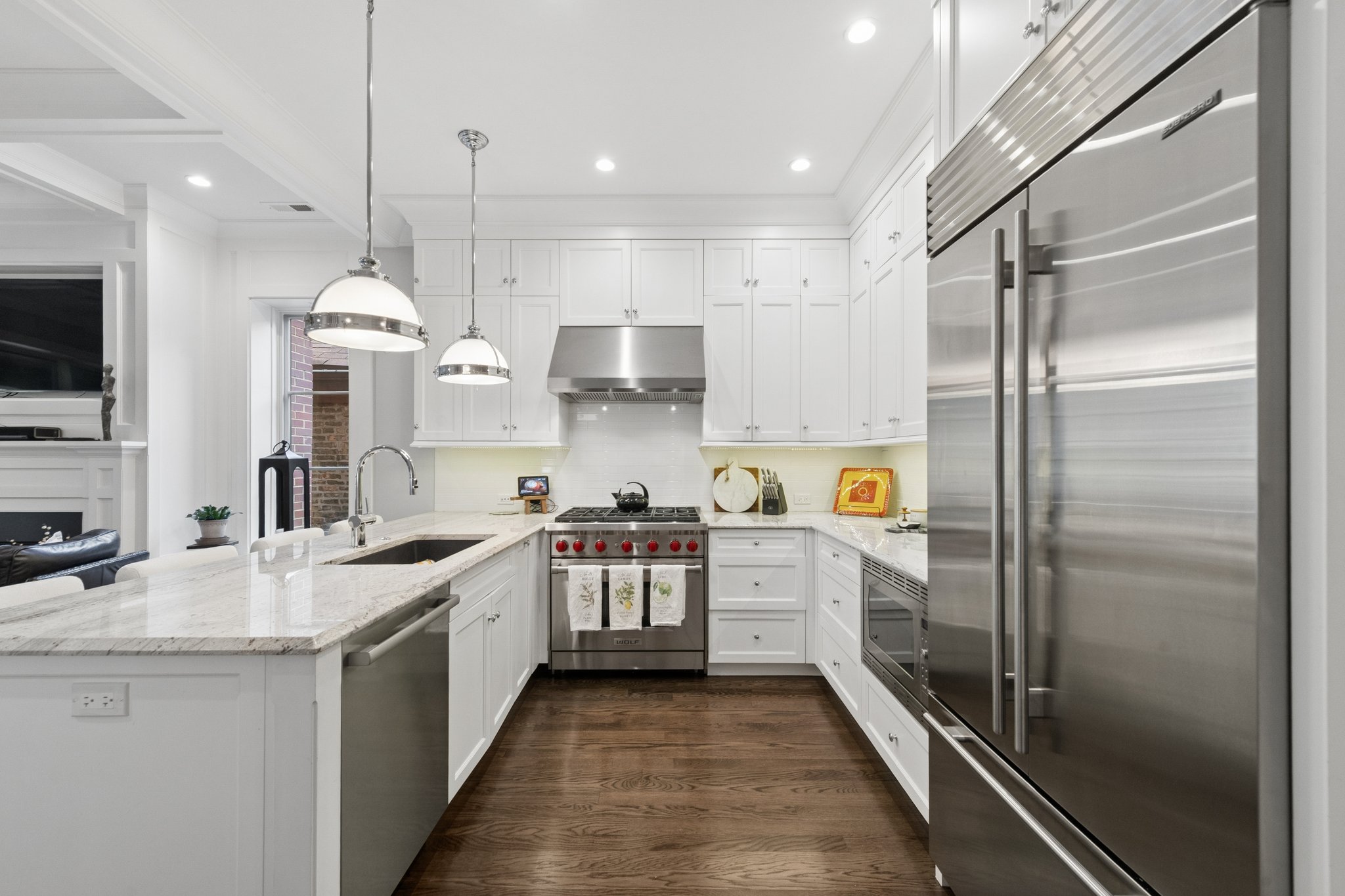 1909 N Bissell St 2_016.jpg