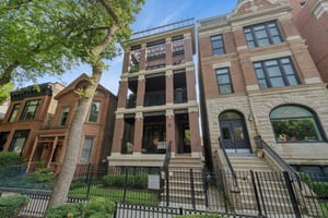 1909 N Bissell St 2_001.jpg