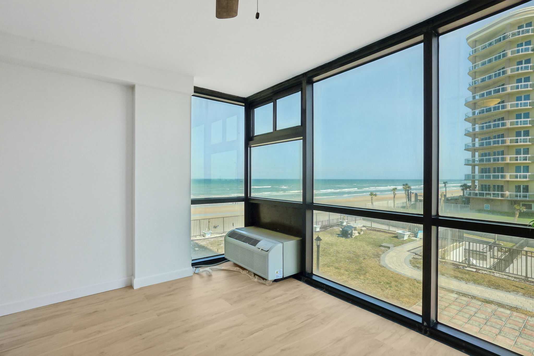 1909 S Atlantic Ave-2904-009