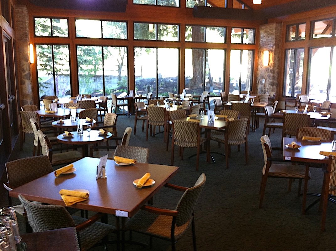 Restaurant at Creekside Clubhouse