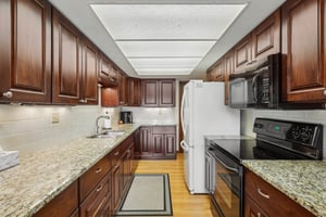Washington North Dr-3105-014.jpg