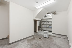  Photo 39