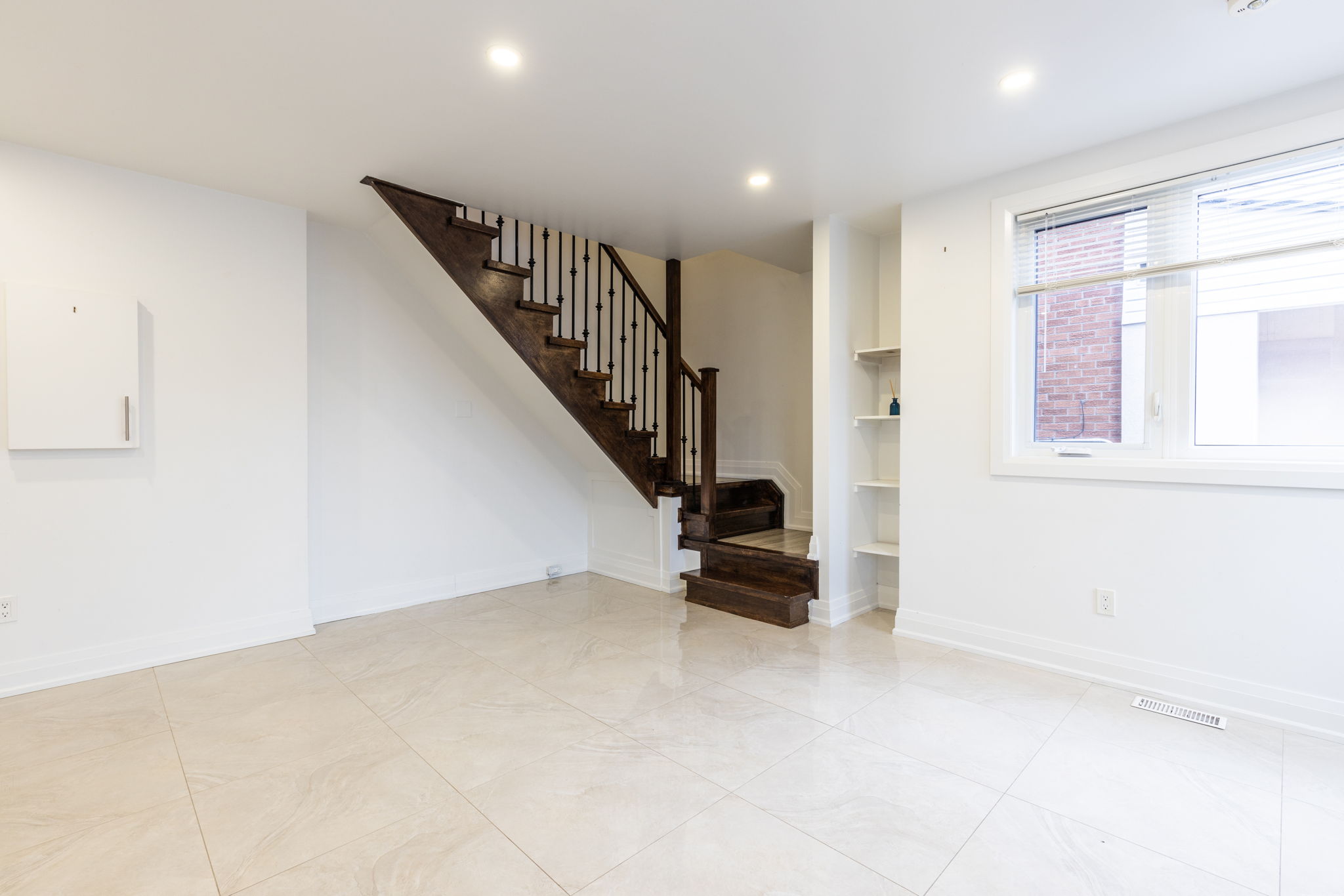Toronto property showcase — delivered property photograph 10