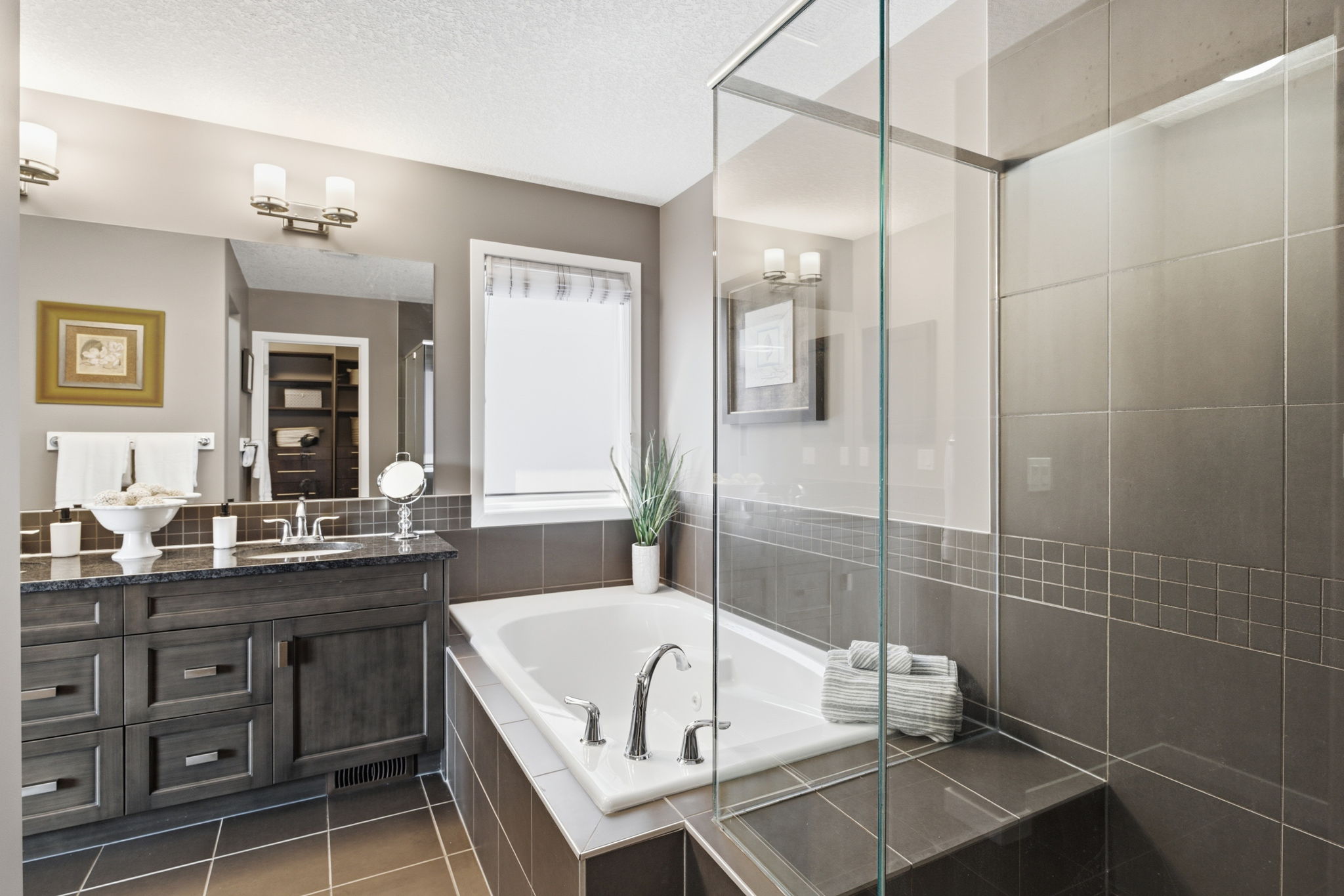 Photo 74