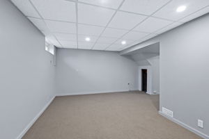  Photo 34