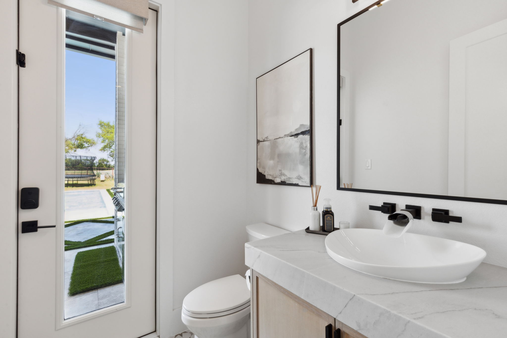  Photo 35