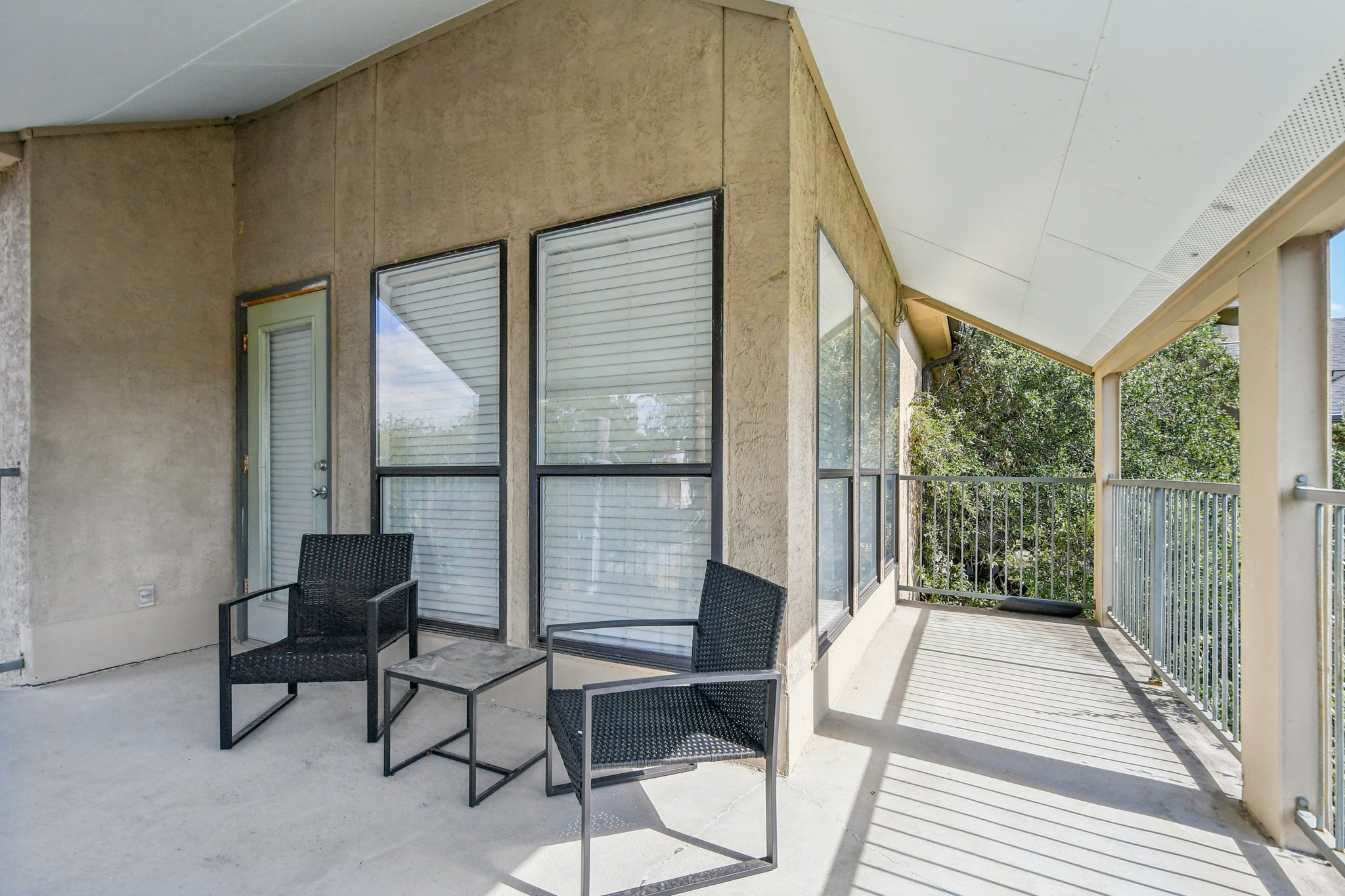 Robbins Pl 301-S1511-026.jpg