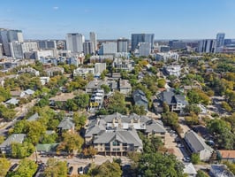 Robbins Pl 301-S1511-030.jpg