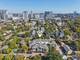 Robbins Pl 301-S1511-031.jpg