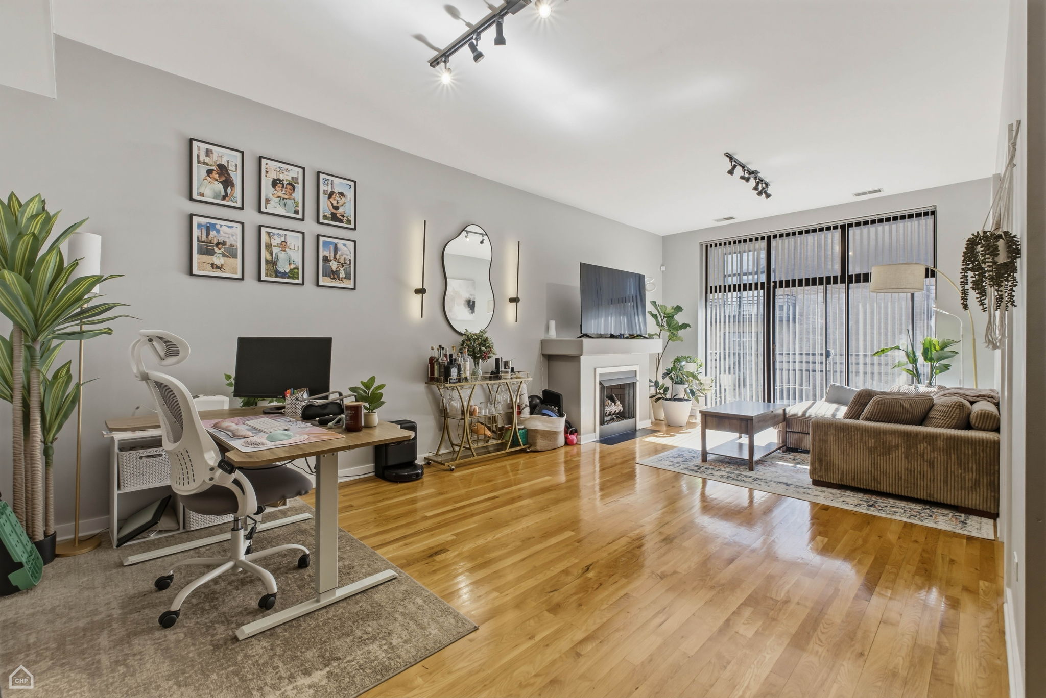 1910 S Michigan Ave 302 - Brady Miller_CHP2026_002