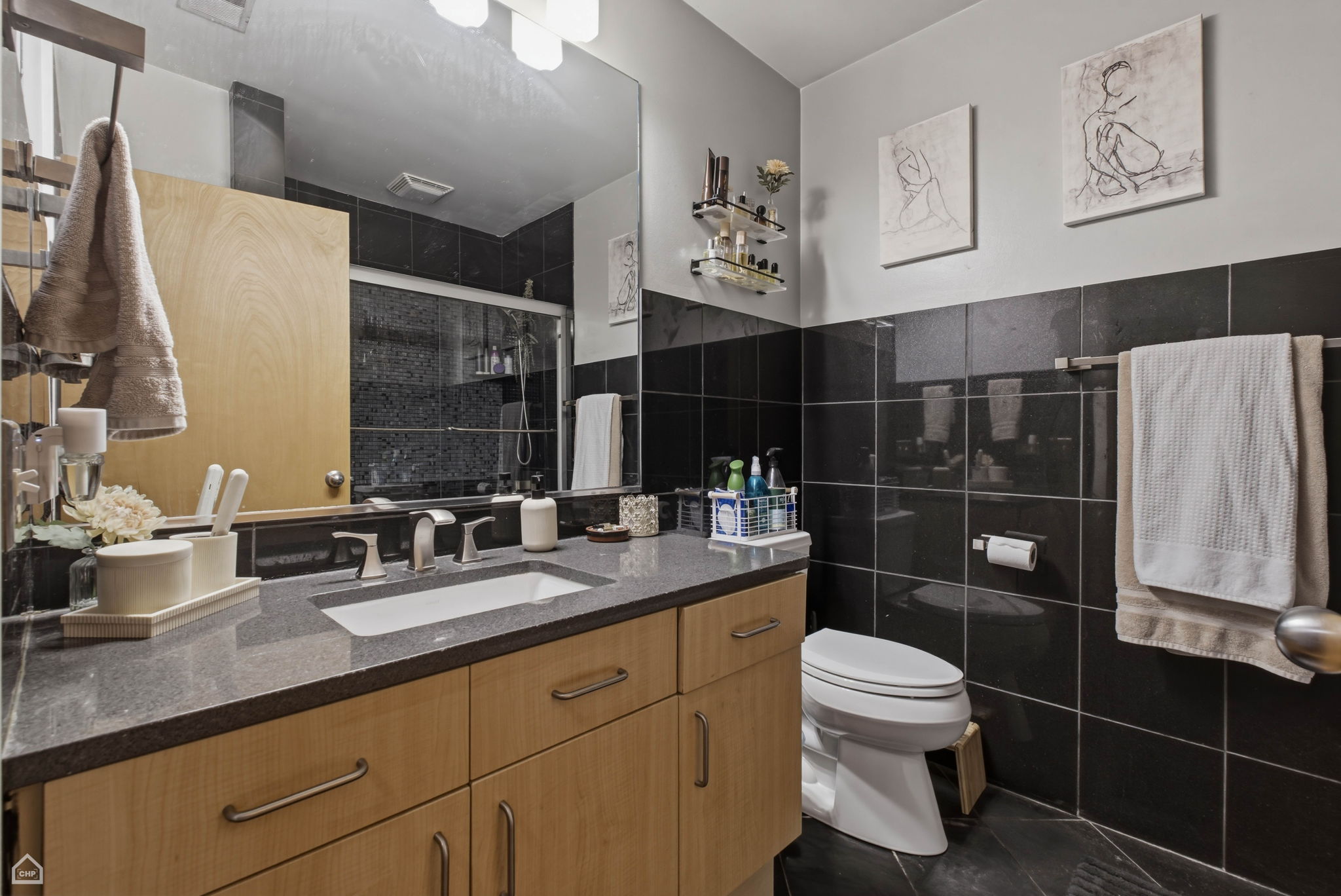 1910 S Michigan Ave 302 - Brady Miller_CHP2026_006