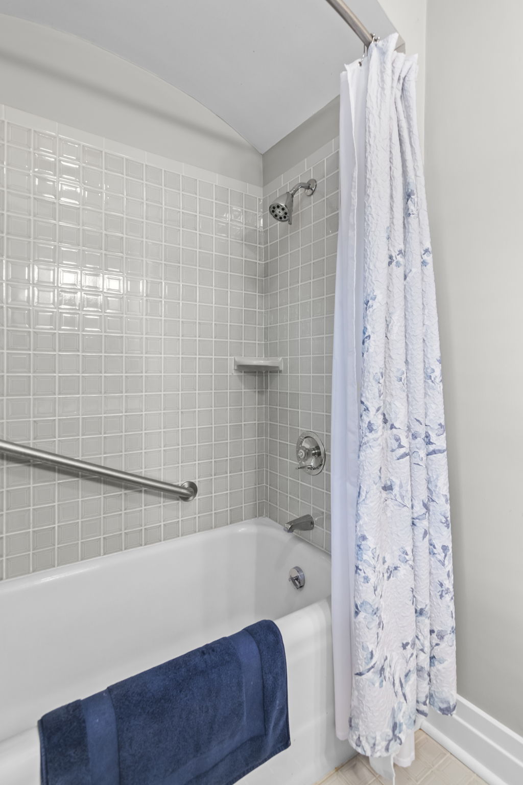 Upper Bath