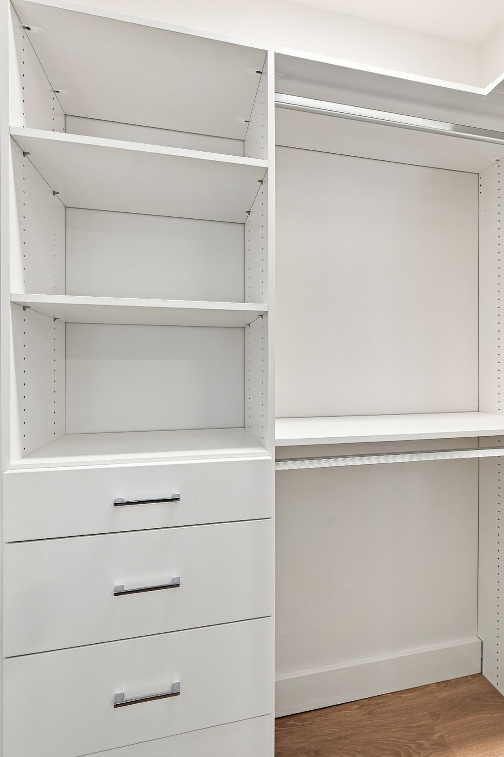 Bedroom2 Closet