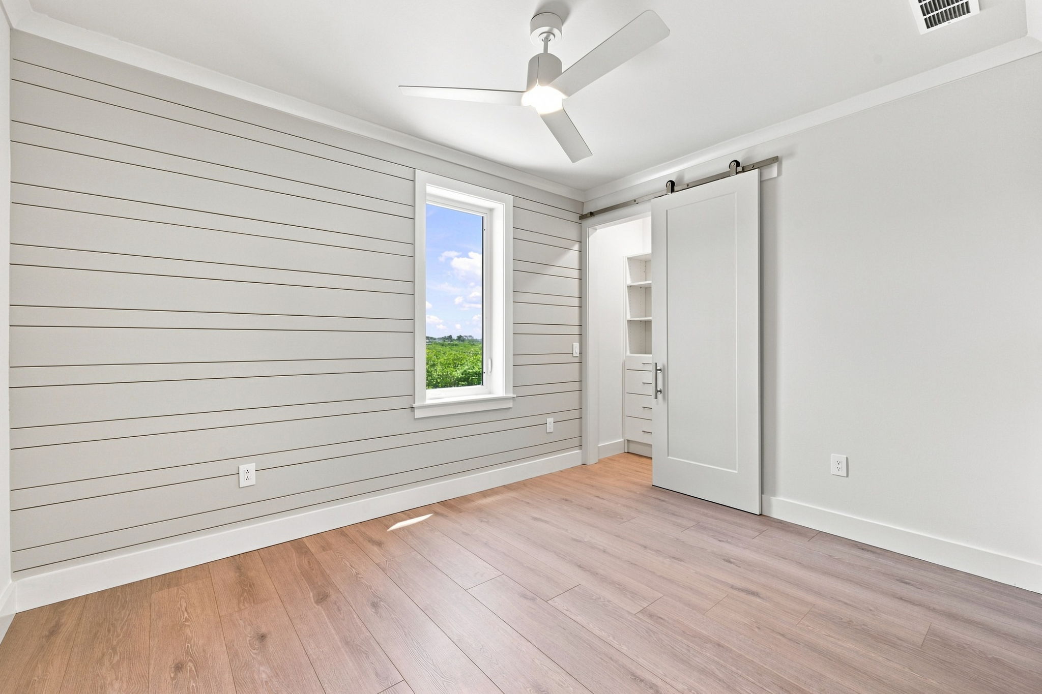 Bedroom2a