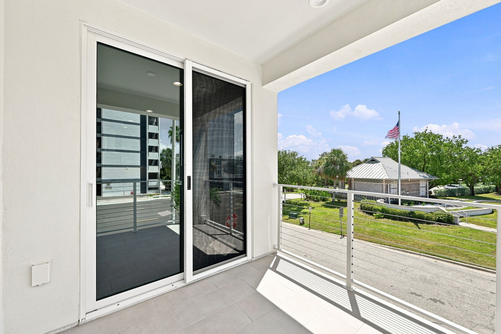 Living Room Balcony3