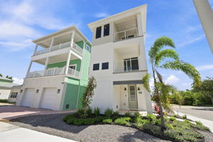 Front Exterior2