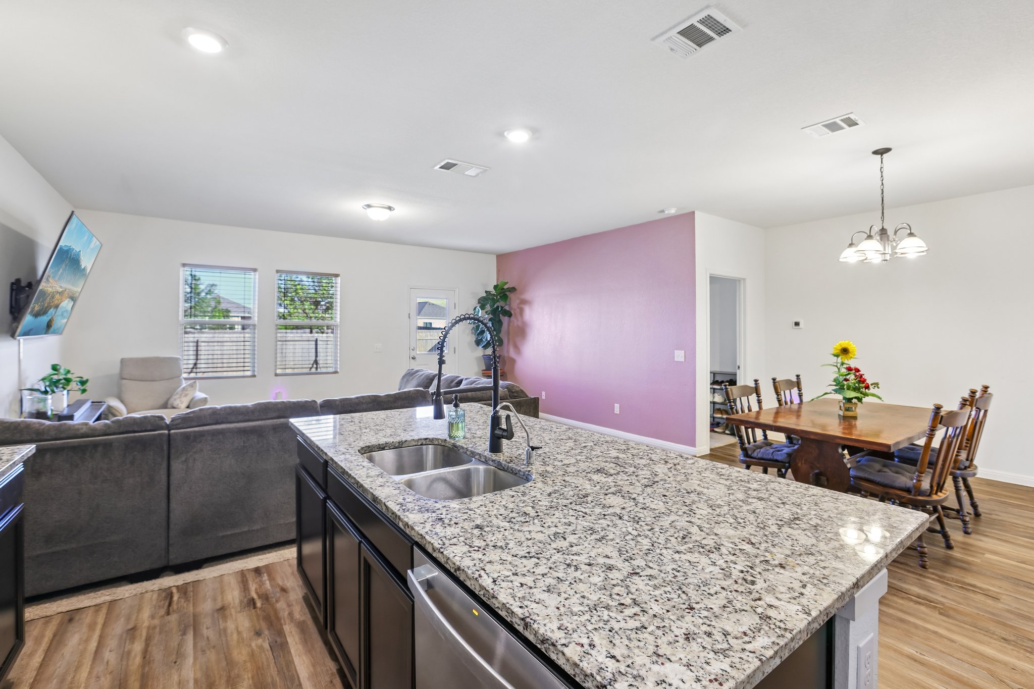 Mike Mansfield Rd-S0106-020.jpg