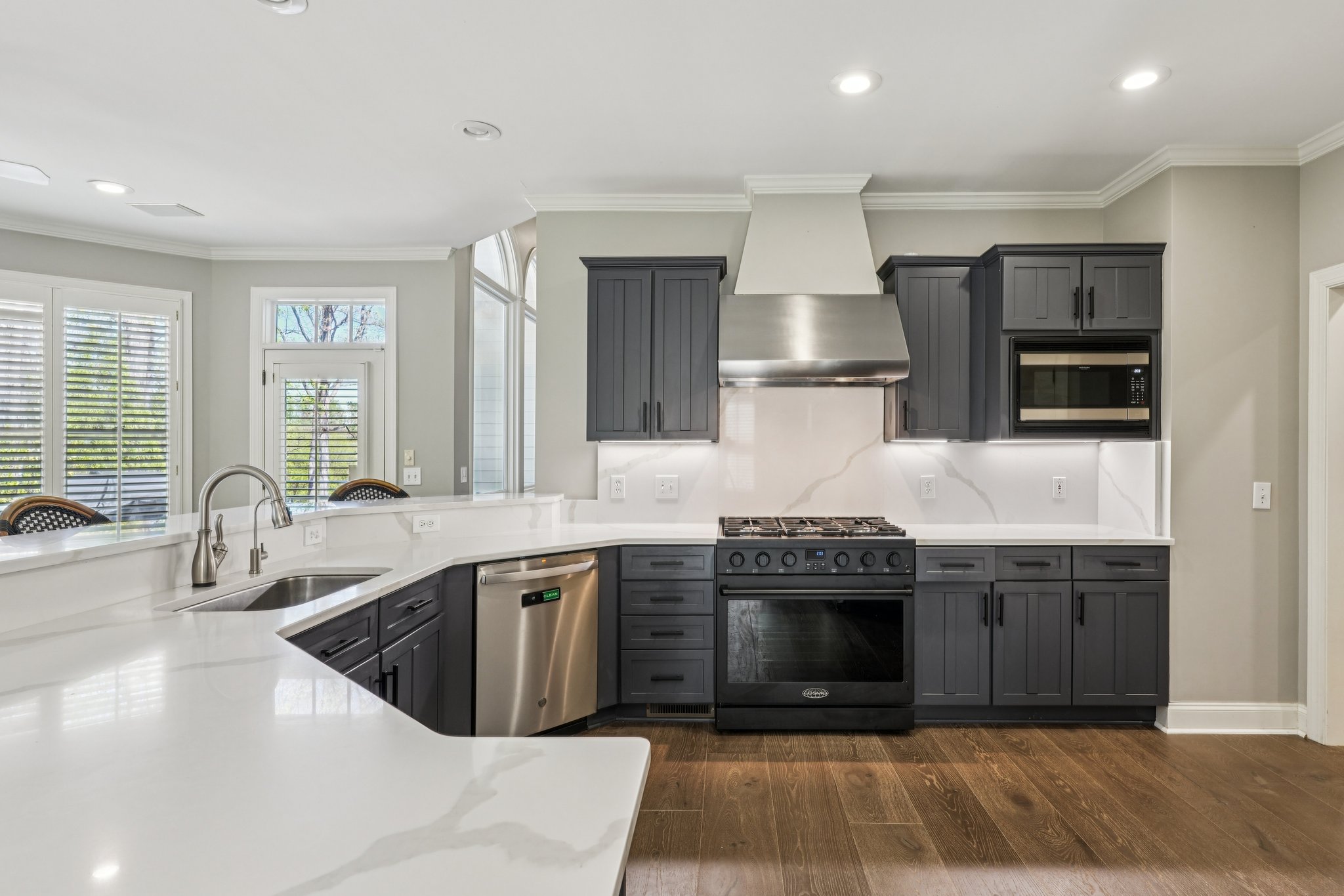 Southport Dr-S3003-022.jpg