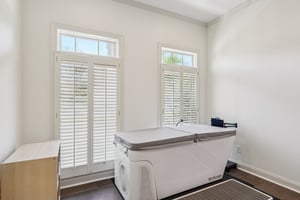 Southport Dr-S3003-037.jpg