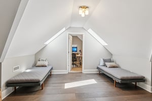 Southport Dr-S3003-049.jpg