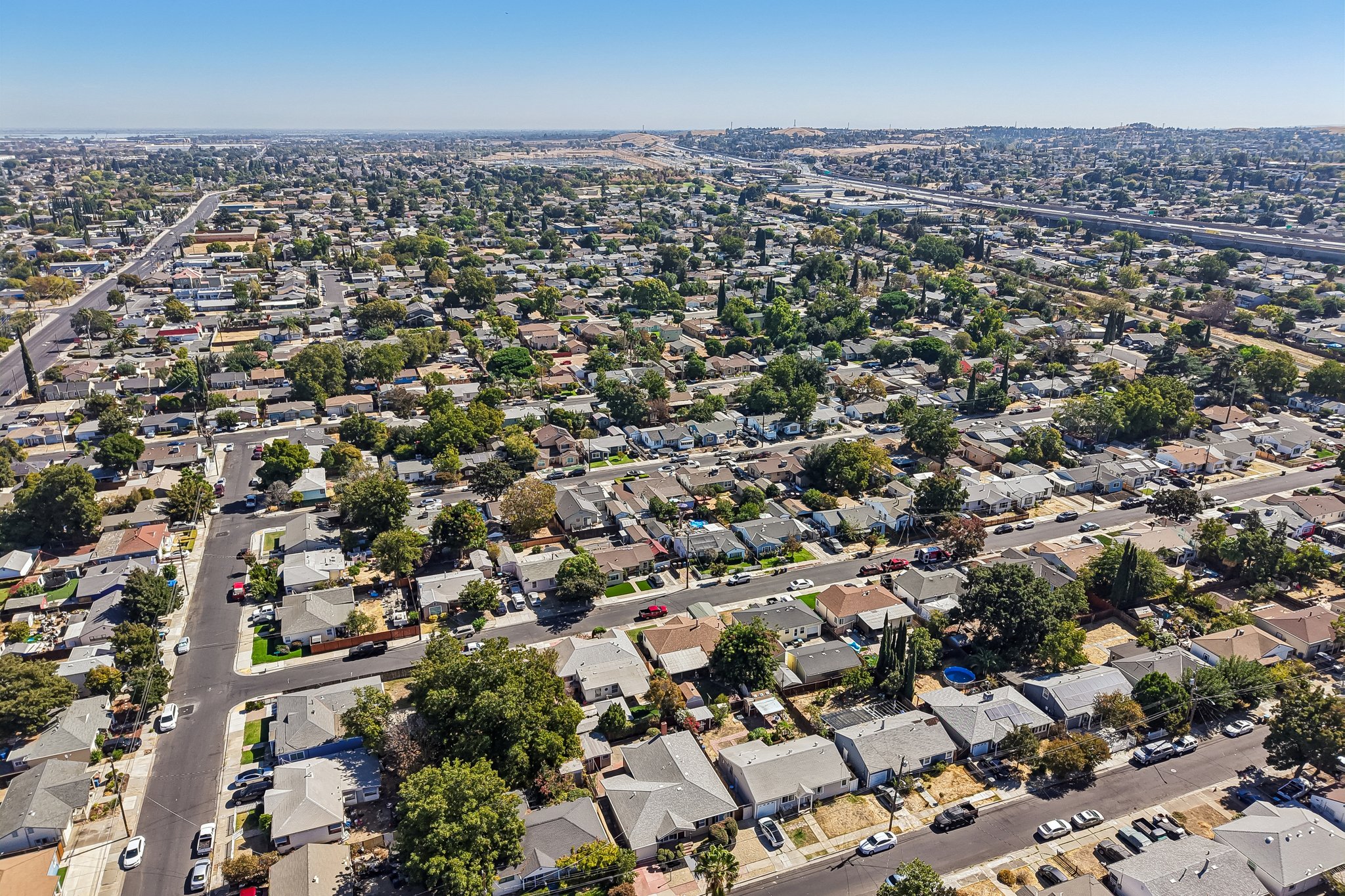  1911 Birch Ave-S0510-060.jpg
