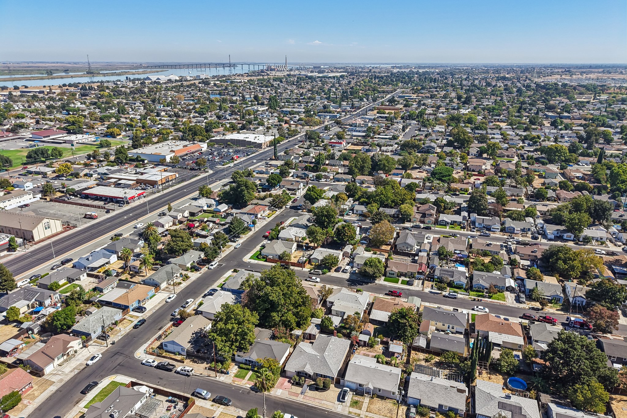  1911 Birch Ave-S0510-061.jpg