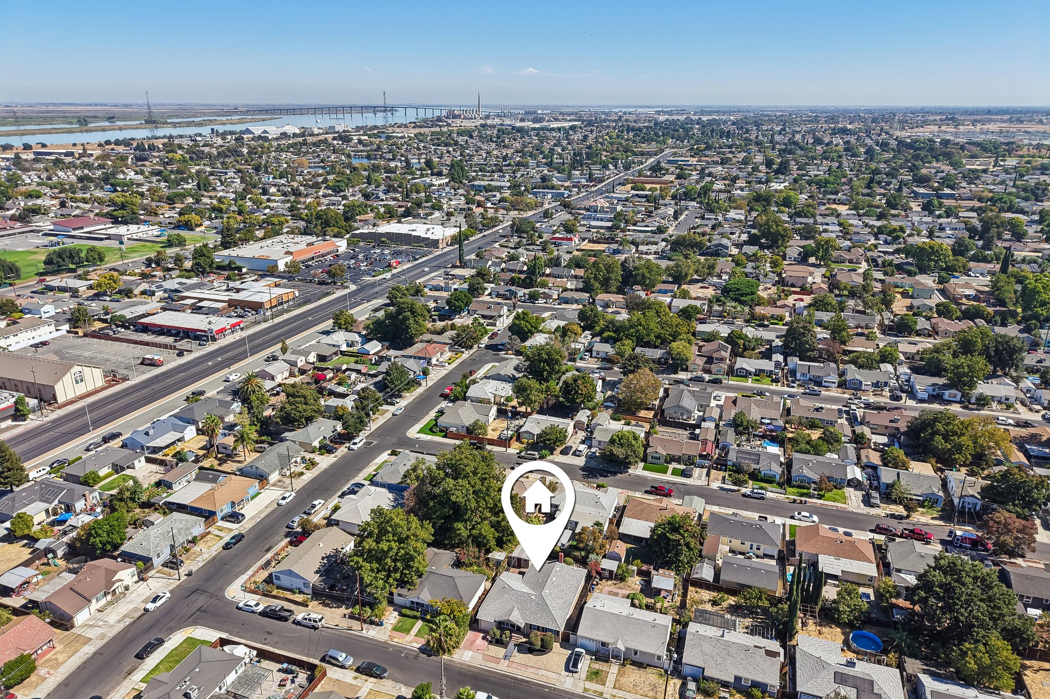  1911 Birch Ave-S0510-062.jpg
